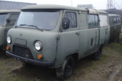 UAZ-452